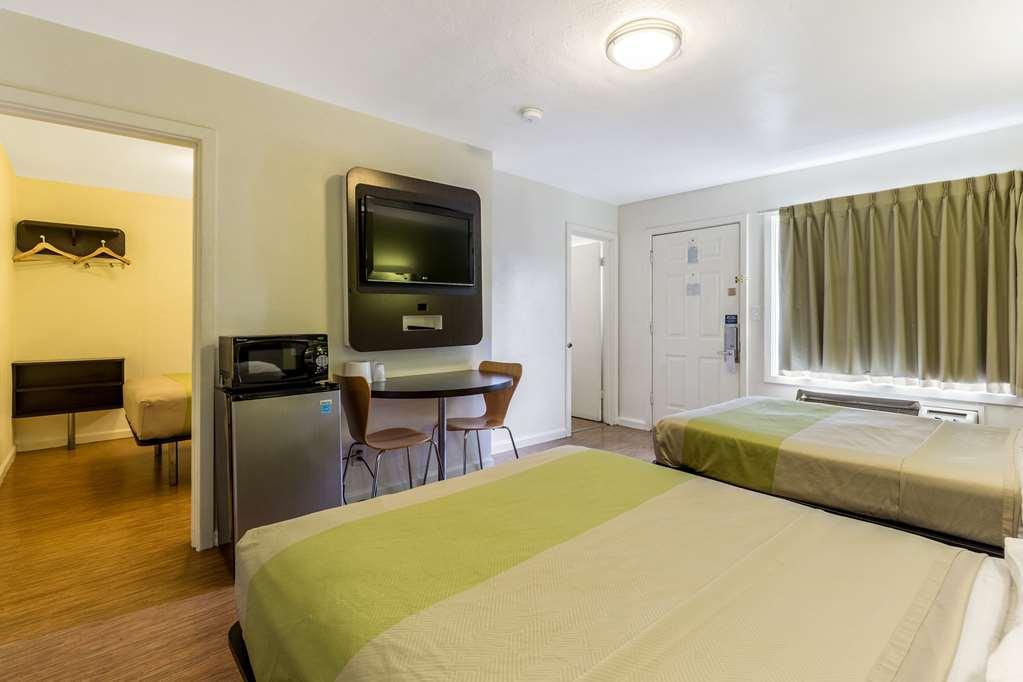 Motel 6 Сан-Рафел Номер фото